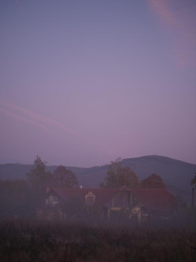Selanka Off Road Hill View Hotel Moravske Lieskove Bagian luar foto