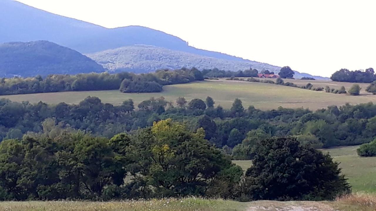 Selanka Off Road Hill View Hotel Moravske Lieskove Bagian luar foto